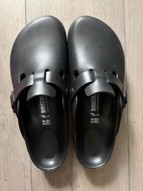 Birkenstock Eva Matte Black Closed-Toe Clog